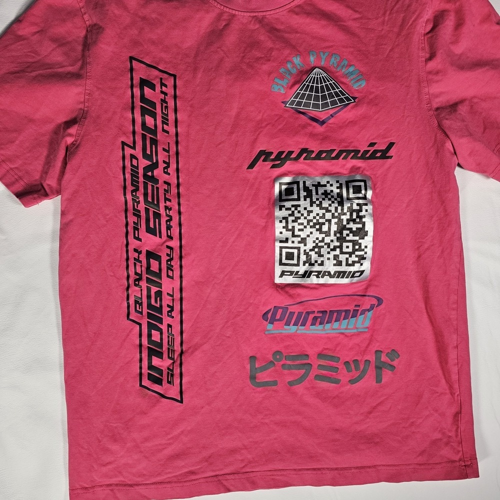 Black Pyramid Pink Graphic T Shirt Mens Large QR Code Streetwear Tee Chris Brown - Picture 2 of 8